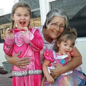 Meet your Posher, Lori